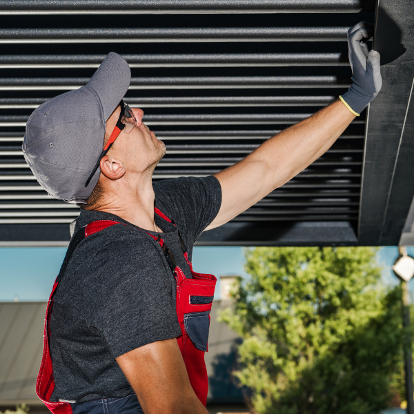 louvrespan cleaning system